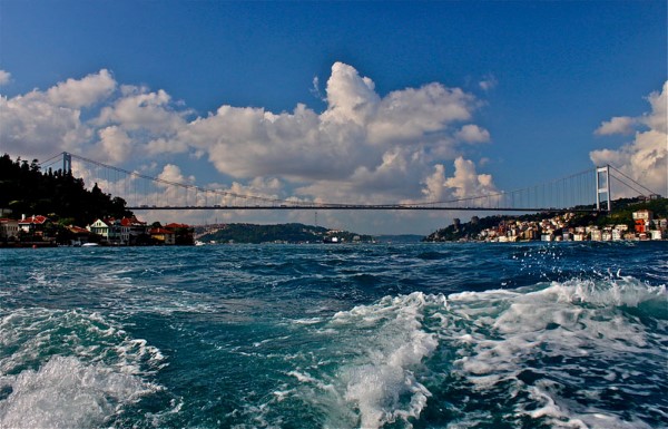 Why should you take a Bosphorus Cruise Tour in Istanbul